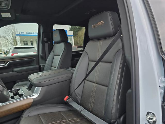 2026 Chevrolet Silverado 2500HD Crew Cab, Standard Bed, High Country, 4WD