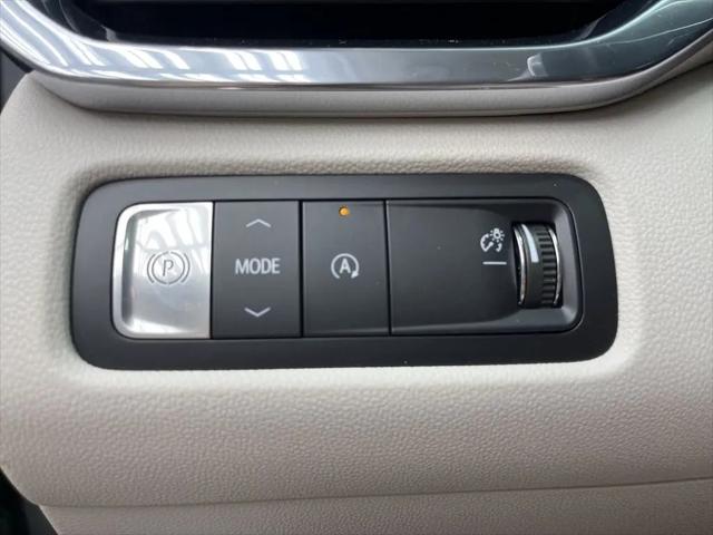 2026 GMC Acadia Denali FWD