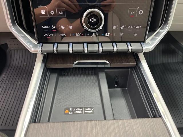2026 GMC Acadia Denali FWD