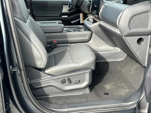 2025 Ford Expedition Active MAX