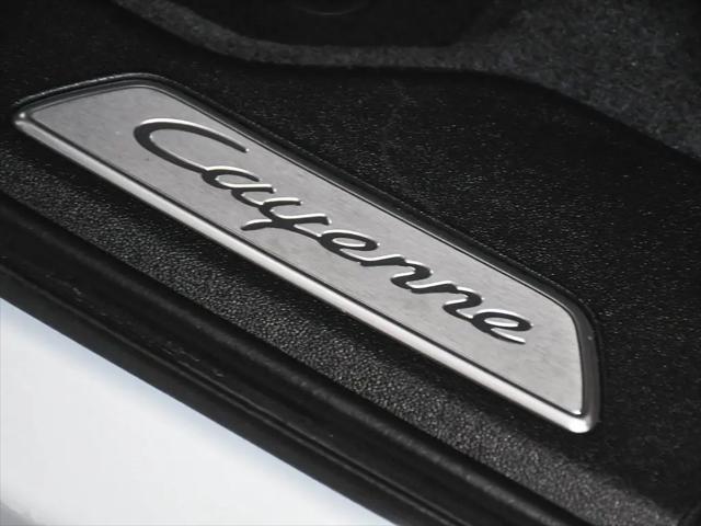 2023 Porsche Cayenne E-Hybrid Turbo S