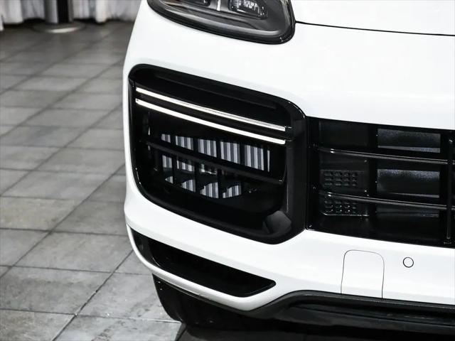 2023 Porsche Cayenne E-Hybrid Turbo S