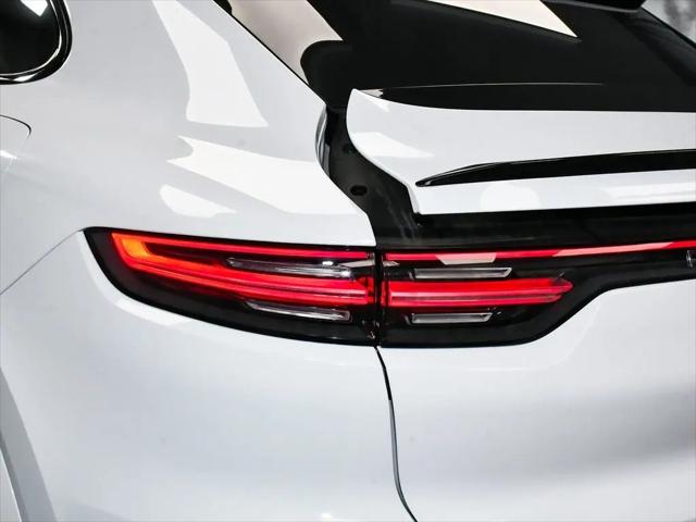 2023 Porsche Cayenne E-Hybrid Turbo S