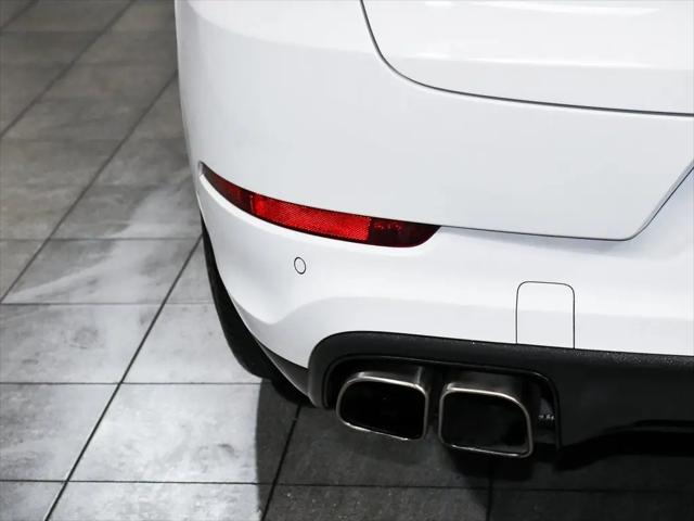 2023 Porsche Cayenne E-Hybrid Turbo S