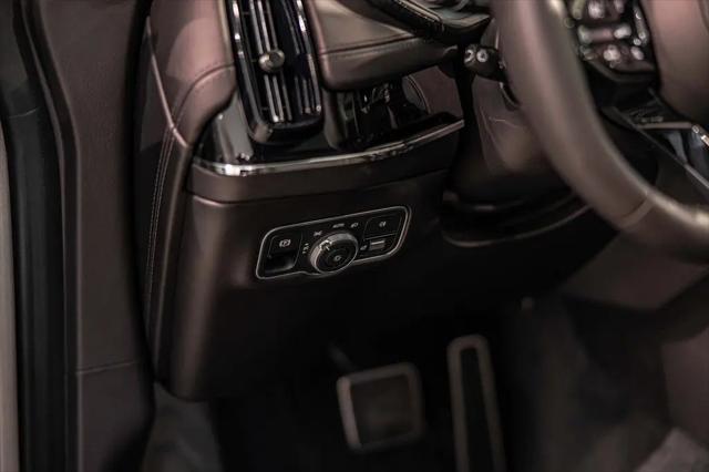 2026 Aston Martin DBX 707