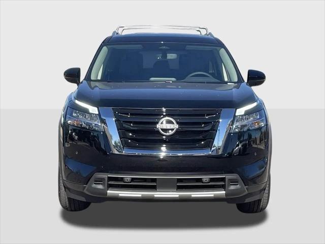 2025 Nissan Pathfinder SL FWD