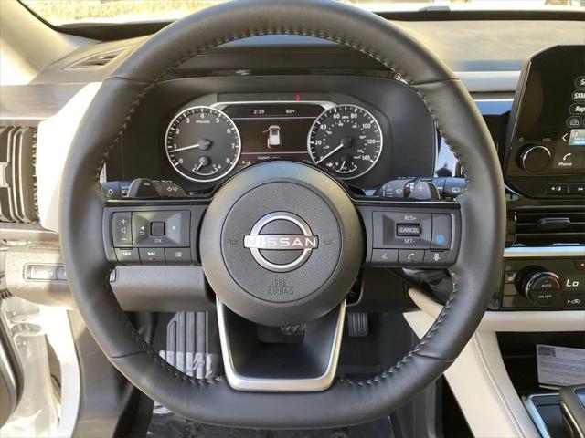 2025 Nissan Pathfinder SL FWD