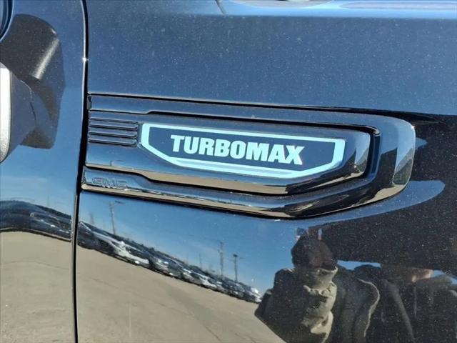 2026 GMC Sierra 1500 Crew Cab, Short Bed, Pro, 4WD