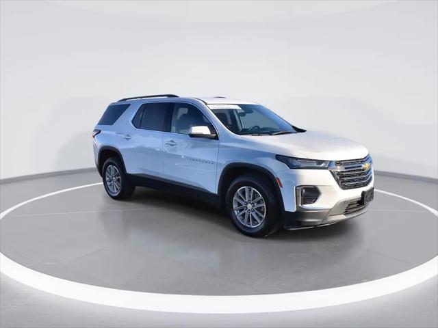 2023 Chevrolet Traverse AWD LT Cloth