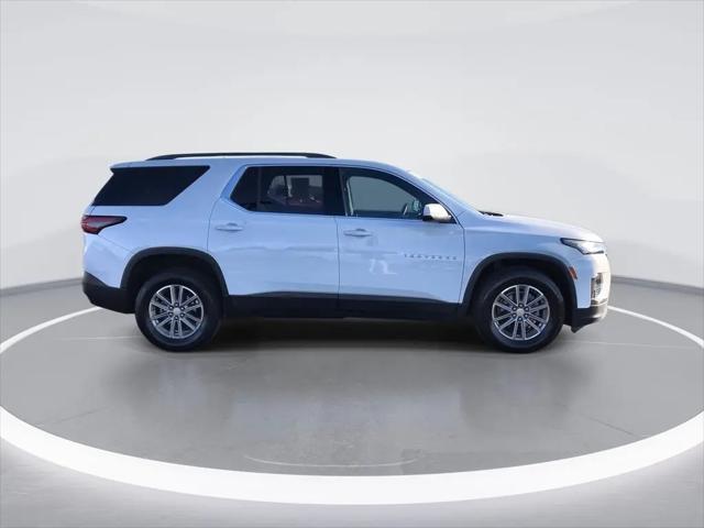2023 Chevrolet Traverse AWD LT Cloth