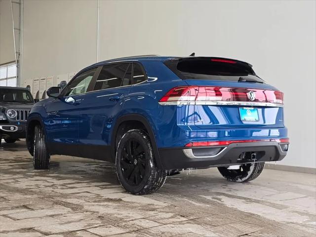 2026 Volkswagen Atlas Cross Sport SE with Technology