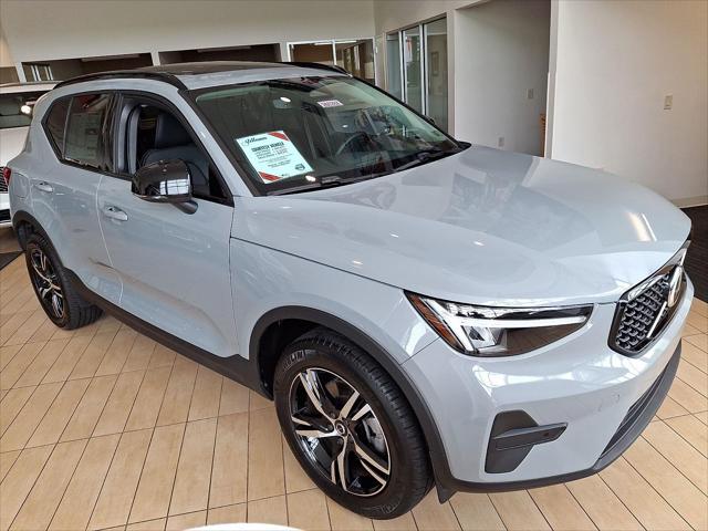 2026 Volvo XC40 Core, B5 AWD Gas (mild hybrid), Dark for sale in West Chester, PA
