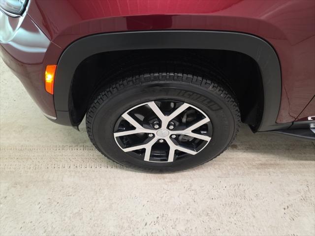 2024 Jeep Grand Cherokee L Limited 4x4 2024 Jeep Grand Cherokee L Limited 4x4