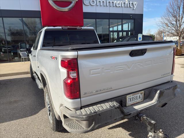 2022 Chevrolet Silverado 2500HD 4WD Crew Cab Standard Bed Custom