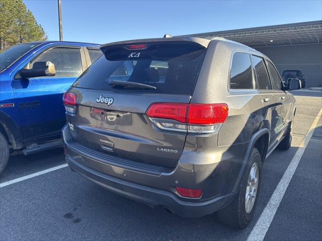 2017 Jeep Grand Cherokee Laredo 4x2