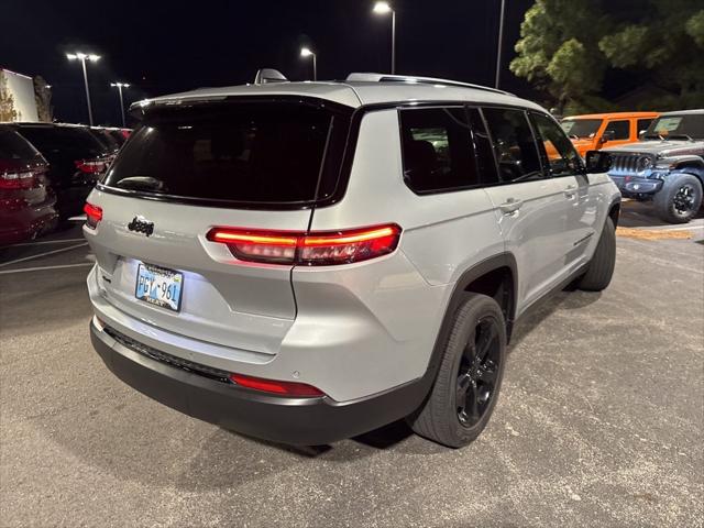 2023 Jeep Grand Cherokee L Altitude 4x4