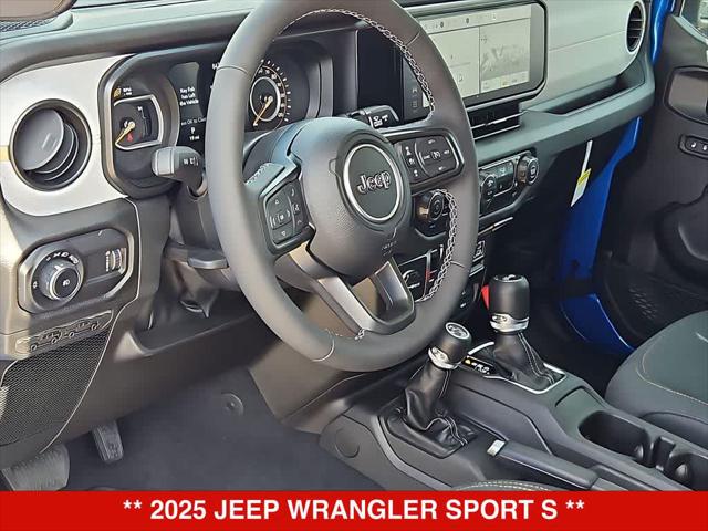 2025 Jeep Wrangler 4-Door Summit 4x4