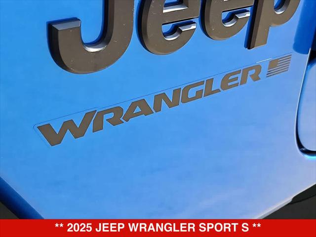 2025 Jeep Wrangler 4-Door Summit 4x4