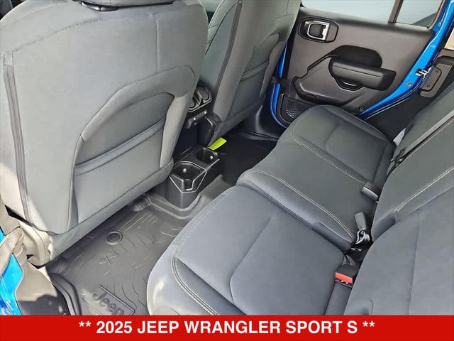 2025 Jeep Wrangler 4-Door Summit 4x4