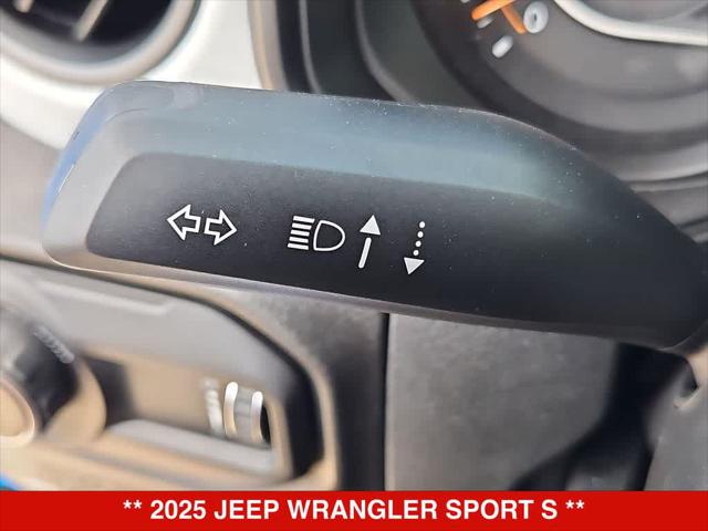 2025 Jeep Wrangler 4-Door Summit 4x4