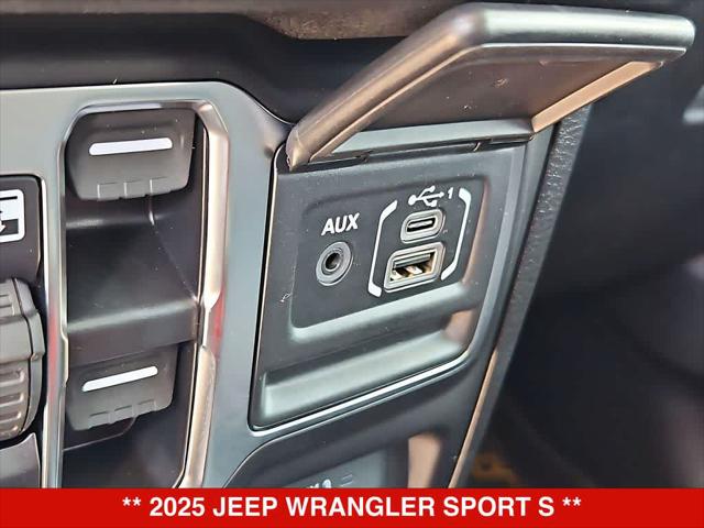 2025 Jeep Wrangler 4-Door Summit 4x4