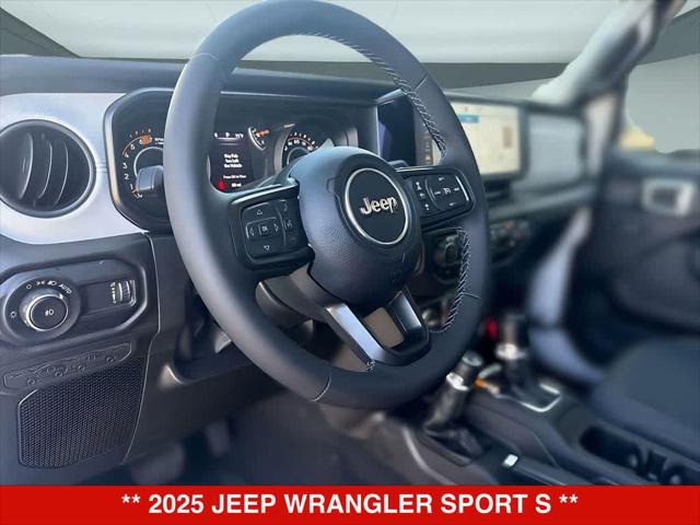 2025 Jeep Wrangler 4-Door Summit 4x4