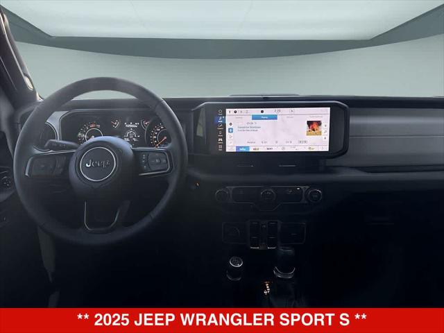 2025 Jeep Wrangler 4-Door Summit 4x4
