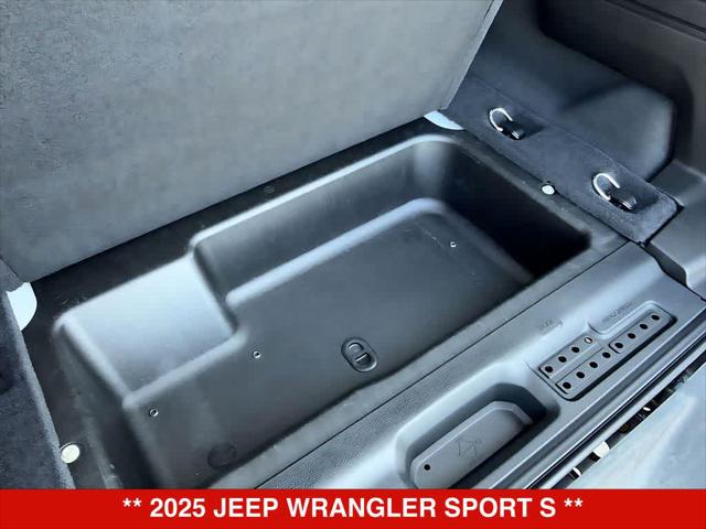 2025 Jeep Wrangler 4-Door Summit 4x4
