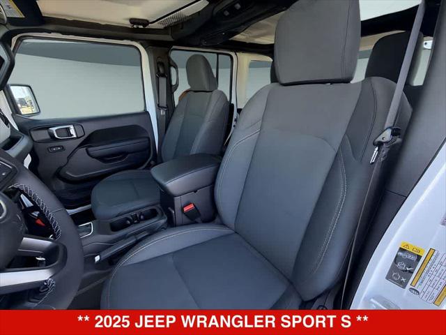 2025 Jeep Wrangler 4-Door Summit 4x4