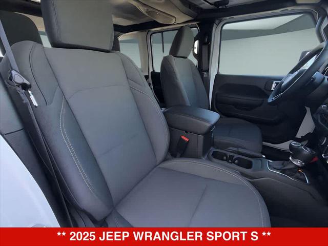 2025 Jeep Wrangler 4-Door Summit 4x4