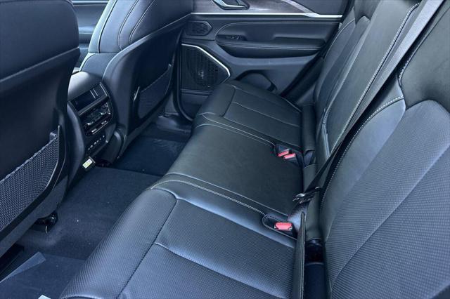 2026 Jeep Grand Cherokee Grand Cherokee Limited Reserve 4x4