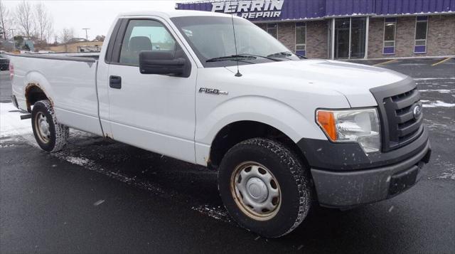 2011 Ford F-150 XL 4x2 2dr Regular Cab Styleside 8 ft. LB