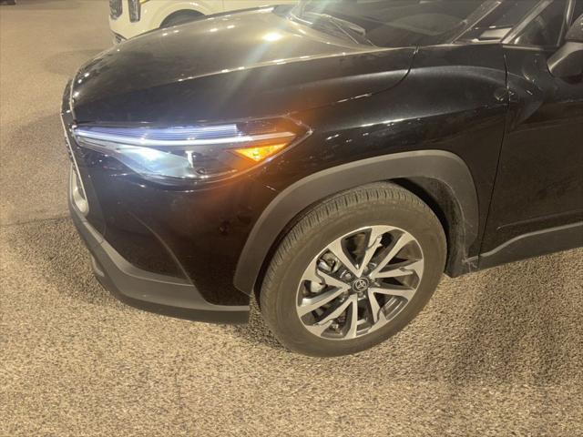 2025 Toyota Corolla Cross XLE