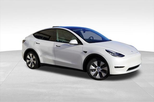 2022 Tesla Model Y Long Range Dual Motor All-Wheel Drive