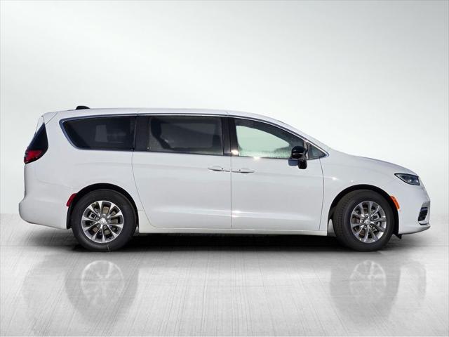 2026 Chrysler Pacifica PACIFICA LIMITED