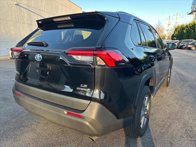 2024 Toyota RAV4 Hybrid LE