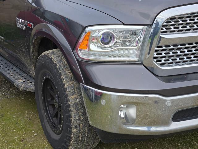 2017 Ram 1500 Laramie Crew Cab 4x4 57 Box