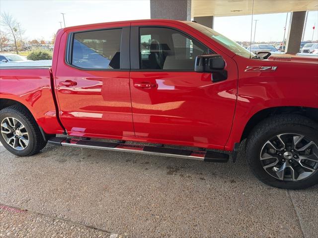 2022 Chevrolet Silverado 1500 4WD Crew Cab Short Bed RST