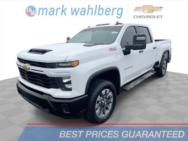 2024 Chevrolet Silverado 2500HD 4WD Crew Cab Standard Bed Custom