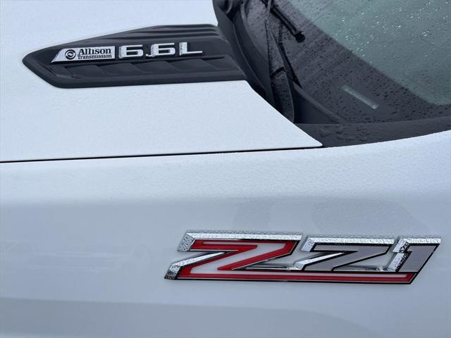 2024 Chevrolet Silverado 2500HD 4WD Crew Cab Standard Bed Custom