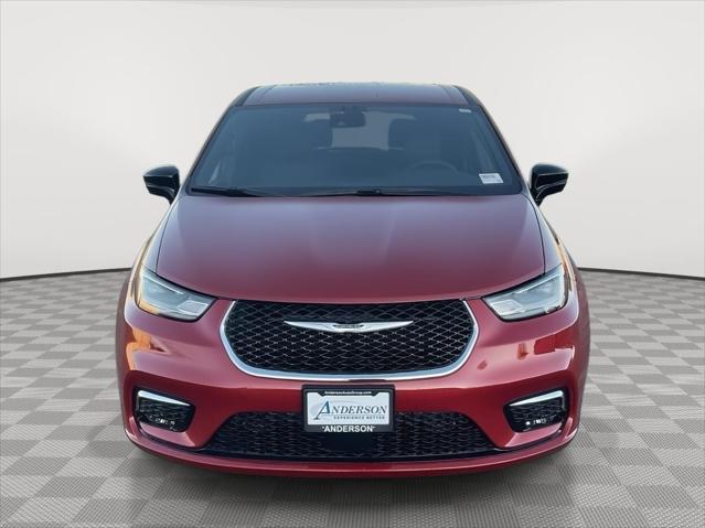 2026 Chrysler Pacifica Select AWD