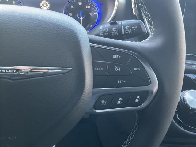 2026 Chrysler Pacifica Select AWD