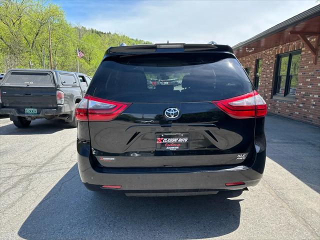 2020 Toyota Sienna XLE Premium