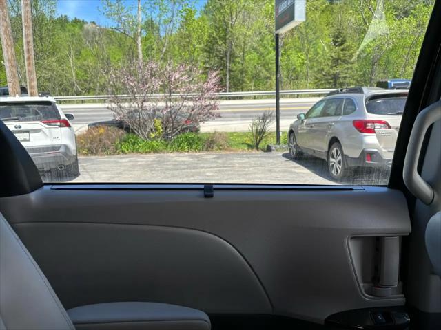 2020 Toyota Sienna XLE Premium