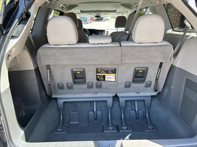 2020 Toyota Sienna XLE Premium