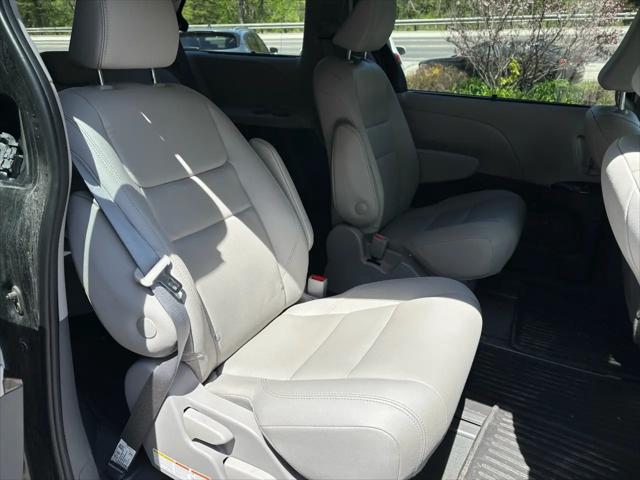 2020 Toyota Sienna XLE Premium