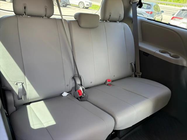 2020 Toyota Sienna XLE Premium