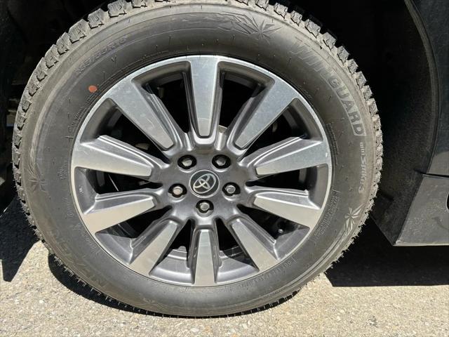 2020 Toyota Sienna XLE Premium
