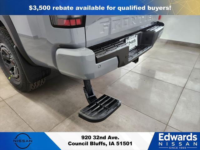 2026 Nissan Frontier Crew Cab Long Bed PRO-4X 4x4