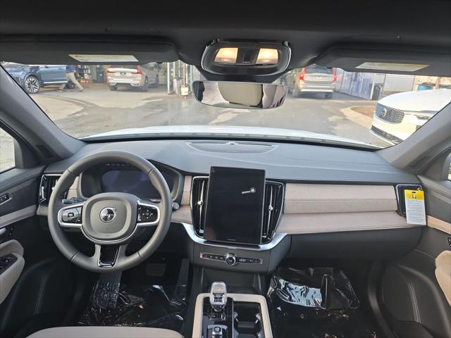 2026 Volvo XC90 Plus, B6 AWD Gas (mild hybrid), Gasoline, Bright, 7 Seats